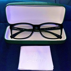 A pair of Lacoste glasses that I’ve had for years. Still in good condition.
